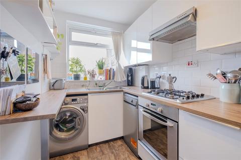 2 bedroom terraced house to rent, Stanthorpe Road, Lambeth SW16