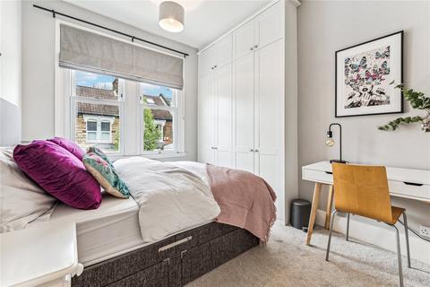2 bedroom end of terrace house for sale - Amies Street, SW11