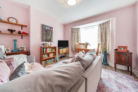 3 bedroom maisonette for sale, Kirkdale, Sydenham
