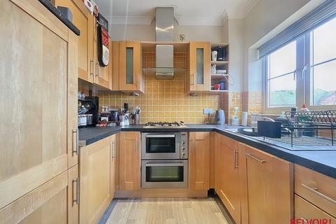 2 bedroom flat for sale - Brookbank Close, Cheltenham GL50