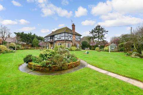 5 bedroom detached house for sale - Polo Way, Chestfield, Whitstable, Kent