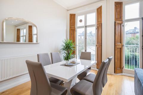 2 bedroom flat for sale, Buckland Crescent,  Belsize Park,  NW3