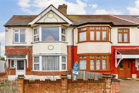 3 bedroom end of terrace house for sale - York Road, Chingford