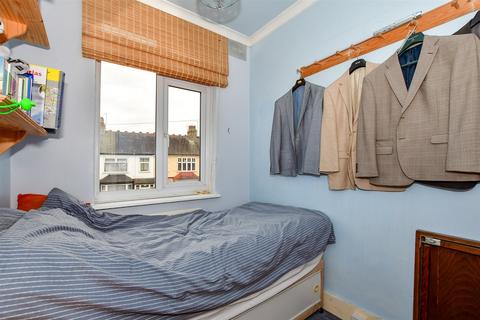 42 York Road, Chingford, London, E4 8QN