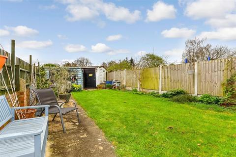 42 York Road, Chingford, London, E4 8QN