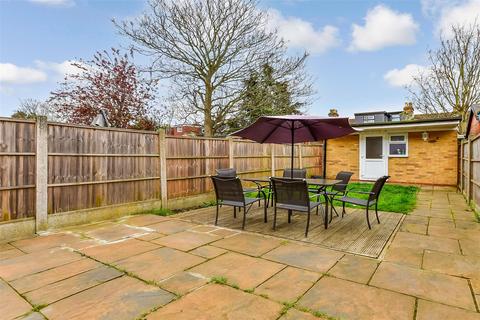 62 Gloucester Road, London, E17 6AE