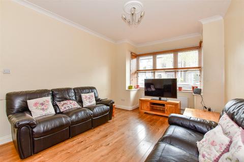 62 Gloucester Road, London, E17 6AE