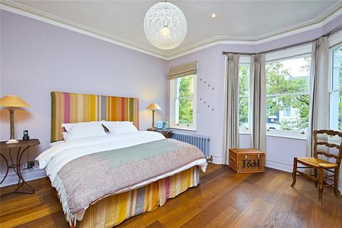 3 bedroom terraced house for sale, Ashington Road, London