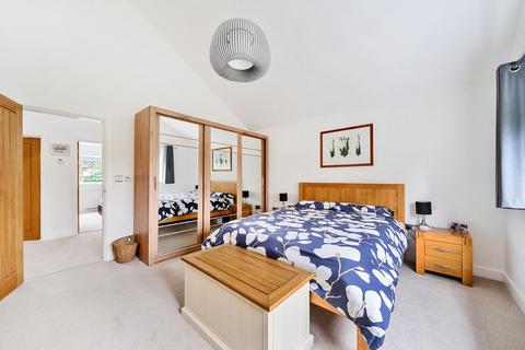 5 bedroom detached house for sale, Norfolk Farm Road, Pyrford, GU22