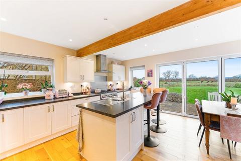 4 bedroom detached house for sale - North End Road, Yatton