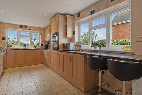 5 bedroom detached house for sale, Mill Lane Twyford, Buckinghamshire, MK18 4EZ