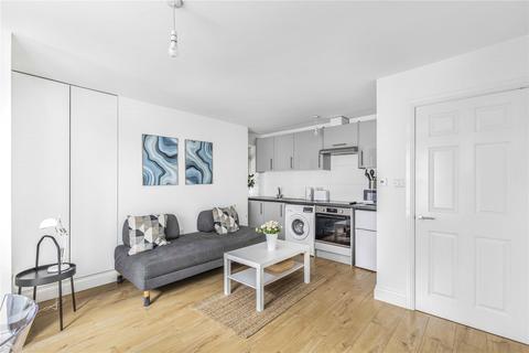 1 bedroom flat for sale - Cavendish Road, London, SW12