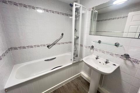 14, Eastwood Court Albert Promenade, Halifax, HX3 0HP