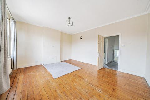 63b Park Road, Kingston Upon Thames, KT2 6DE