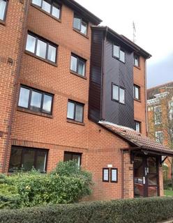 2 bedroom flat to rent - Cross Road, London SW19