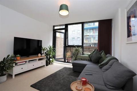 2 bedroom flat to rent, Hartfield Road, SW19