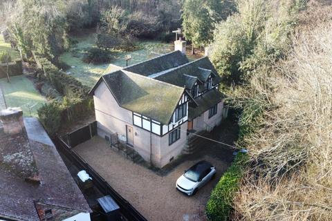 Clockhouse Lane West, Egham, Surrey, TW20