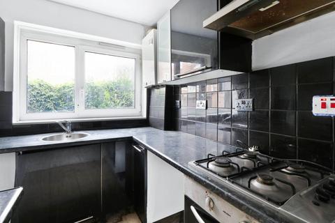 10 Humberton Close, London, E9 5TW