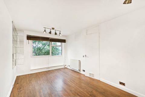 10 Humberton Close, London, E9 5TW