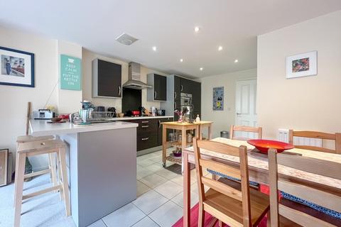 3 bedroom terraced house for sale - Wood Street, Patchway, Bristol, Gloucestershire, BS34