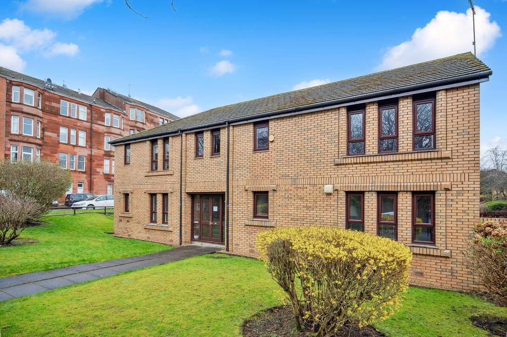 South Woodside Road, Flat 0/2, North Kelvinside, Glasgow, G20 6NS 2 bed