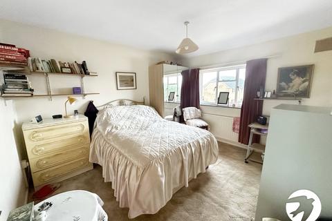 244 Brompton Farm Road, Strood, Rochester, ME2 3NP