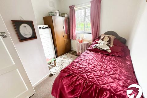 244 Brompton Farm Road, Strood, Rochester, ME2 3NP