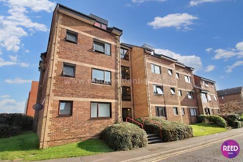 3 bedroom flat to rent, Roots Hall Drive, Southend On Sea