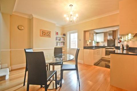 2 bedroom end of terrace house to rent, Ashbourne Terrace, Wimbledon