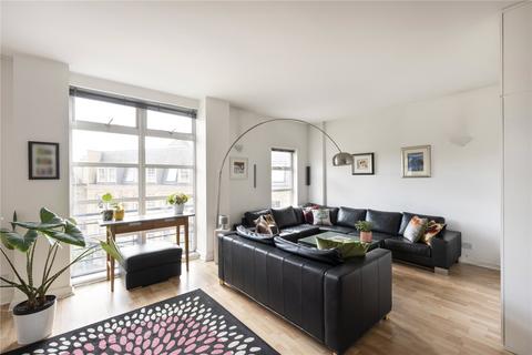 3 bedroom apartment for sale, City Pavillion, Chilton Street, London, E2