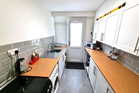 1 bedroom apartment to rent - Jesuit Close, Canterbury
