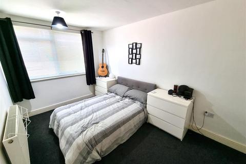 1 bedroom apartment to rent, Jesuit Close, Canterbury