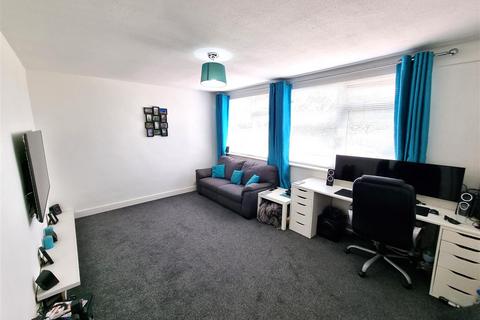 1 bedroom apartment to rent, Jesuit Close, Canterbury