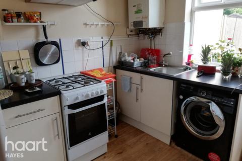 4 bedroom terraced house for sale, Station Road, Hayes