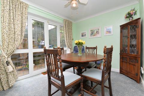4 bedroom bungalow for sale, Ferndale Road, New Milton, Hampshire, BH25