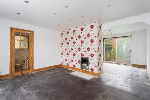 12 Avon Walk, Crawley, RH11 8DW