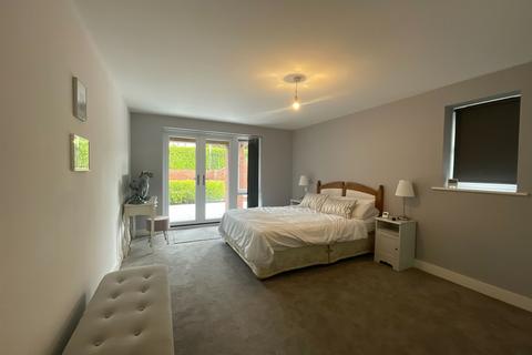 2 bedroom ground floor flat for sale - Kingsgate Avenue, Broadstairs, Kent