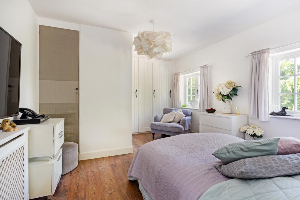 A BEDROOOM 1 A.jpg