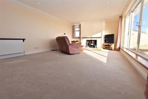 4 bedroom apartment for sale, King Edward Bay Apartments, Sea Cliff Road, Onchan, Onchan, IM3 2JF