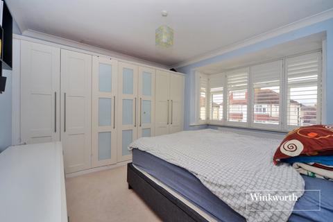 4 bedroom semi-detached house for sale - Farm Way, Worcester Park, KT4