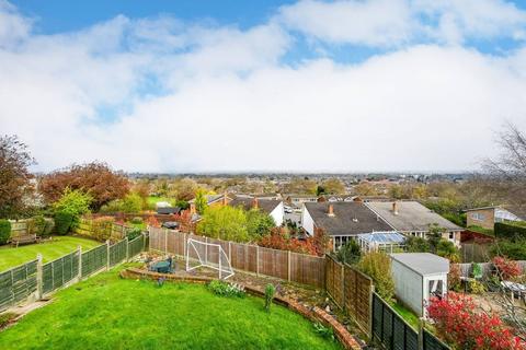 6 Gilman Crescent, Windsor, SL4 4YN