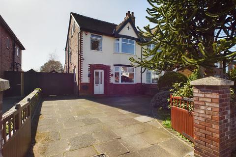 4 bedroom semi-detached house for sale, Radnor Drive, Southport PR9