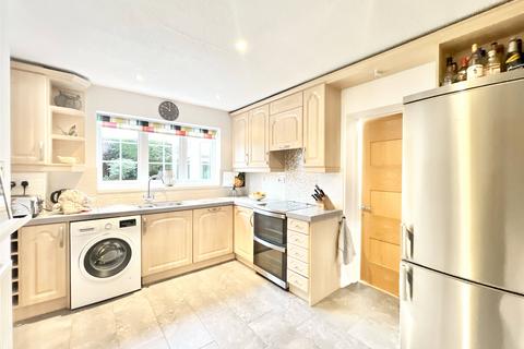4 bedroom detached house for sale - Ouston Close, Wardley, Gateshead, Tyne and Wear, NE10