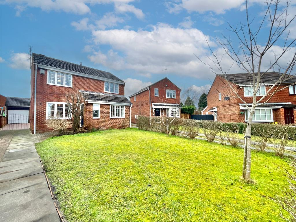 Ouston Close, Wardley, Gateshead... 4 bed detached house £300,000