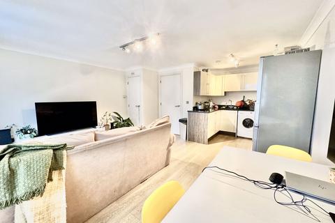 2 bedroom apartment to rent, Clarence Road, London E5
