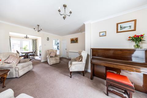 3 bedroom terraced house for sale, Griffin Way, Great Bookham, Leatherhead, Surrey, KT23