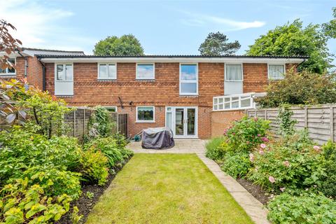 3 bedroom terraced house for sale, Griffin Way, Great Bookham, Leatherhead, Surrey, KT23