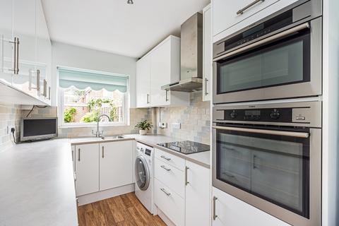 25 Griffin Way, Bookham, Leatherhead, KT23 4JJ