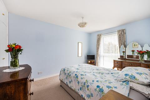 25 Griffin Way, Bookham, Leatherhead, KT23 4JJ