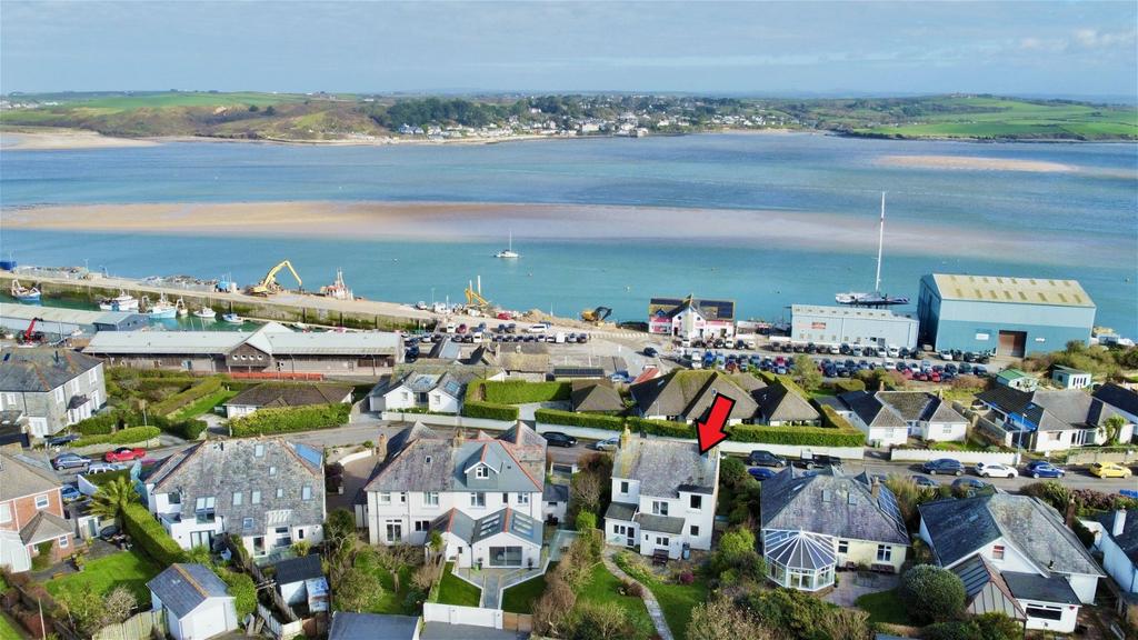 Treverbyn Road, Padstow, PL28 8DW 4 bed detached house for sale £